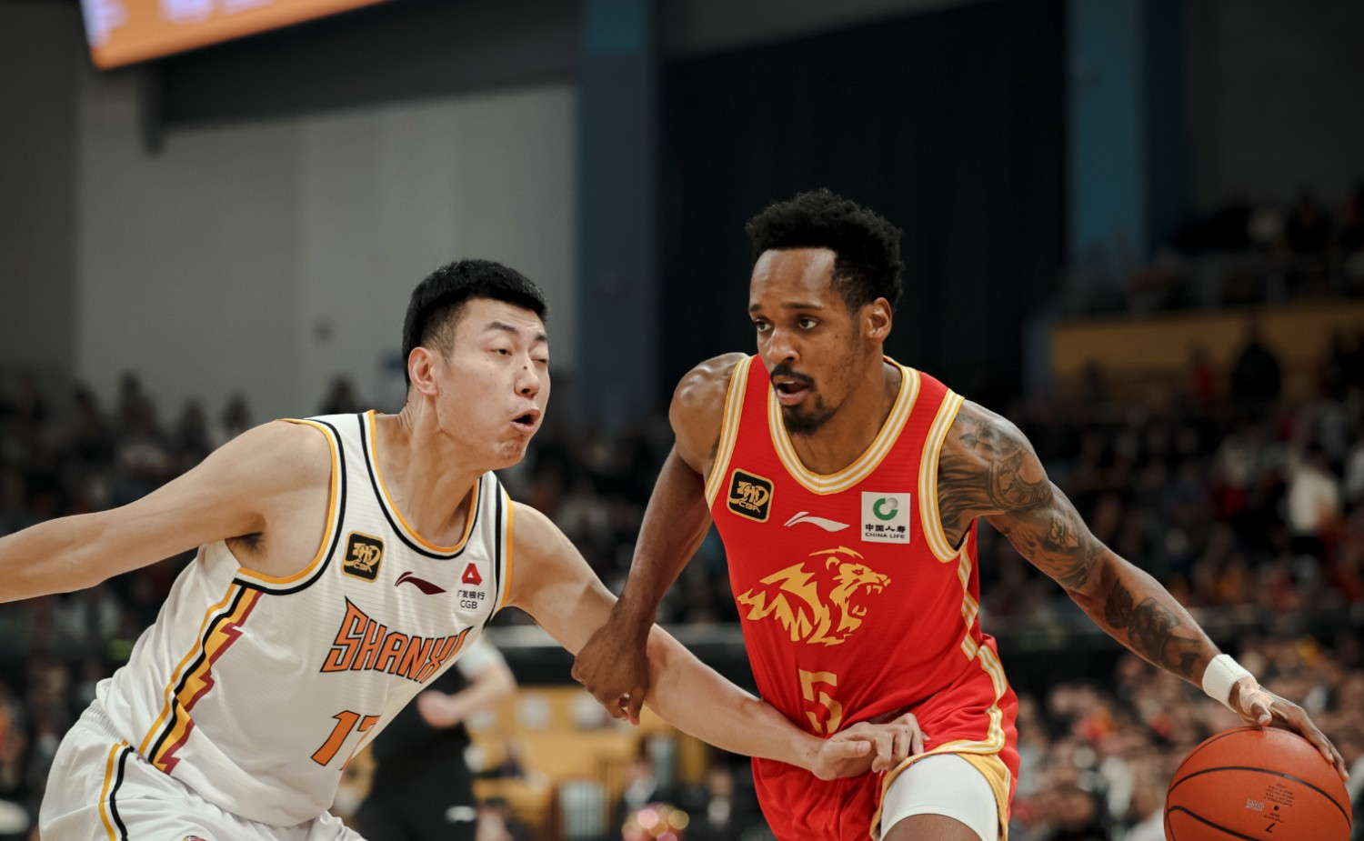 止住颓势后上扬成语